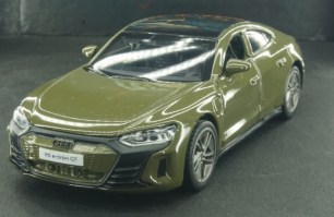 AUDI R8 E